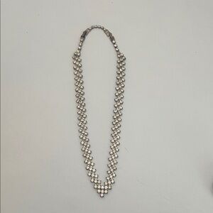 Elegant Silver Necklace no missing stones